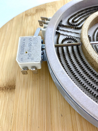 Конфорка двухзонная 2100/700W  Ø230mm Whirlpool 481231018895 C00339918